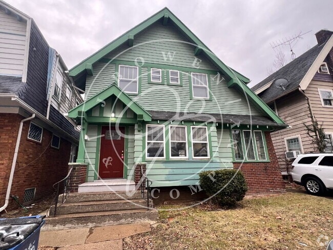 Building Photo - "Charming Old West End 3-Bedroom Toledo Ho... Rental