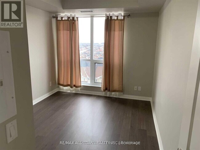 Photo - 9500 Markham Rd Unité 908