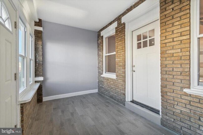 Photo - 6082 Chester Ave