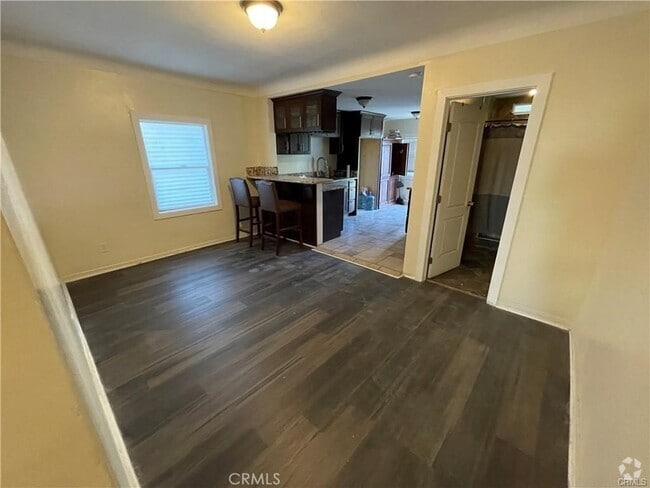 Building Photo - 1102 N Alma Ave Rental