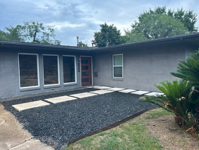 Gorgeous Alamo Heights Rental! Pool mainte... - Gorgeous Alamo Heights Rental! Pool mainte...