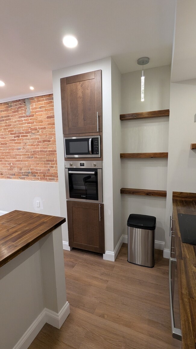 Photo - 628 Portland St