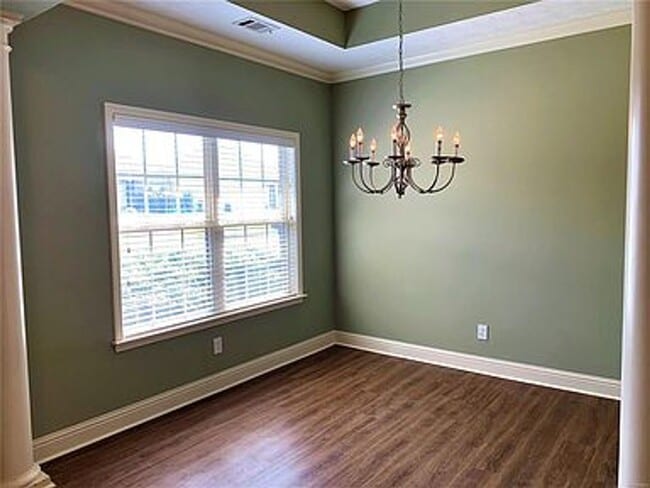 Photo - 725 Briarcliff Pl