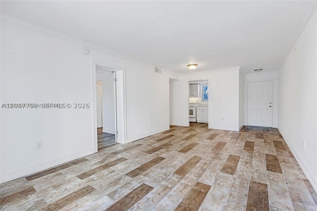 Photo - 1674 Bay Dr E Unit 302