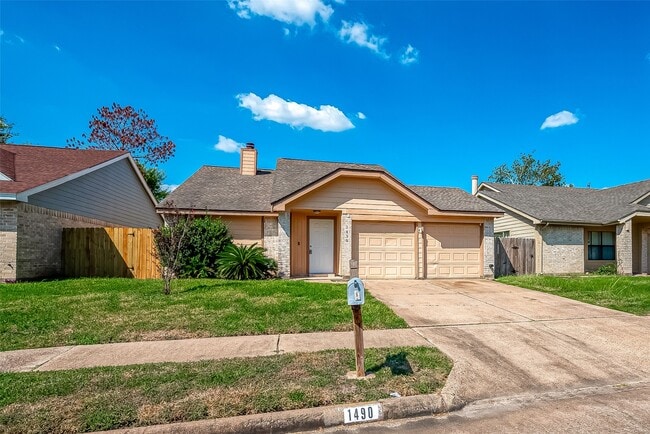 Photo - 1490 Hunters Park Dr