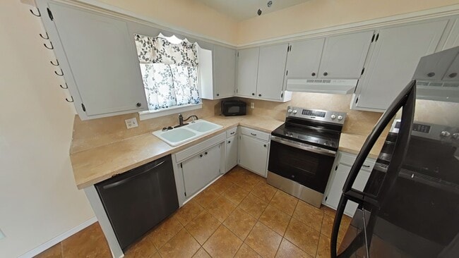 Photo - 3808 SE Dorchester Dr