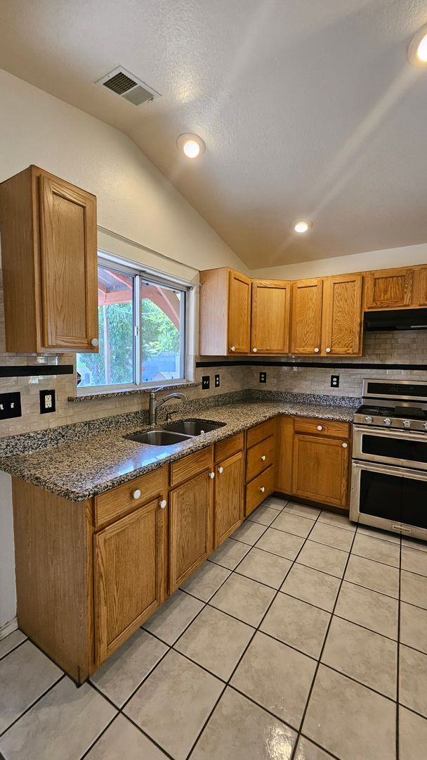 Photo - 3 bed 2 bath