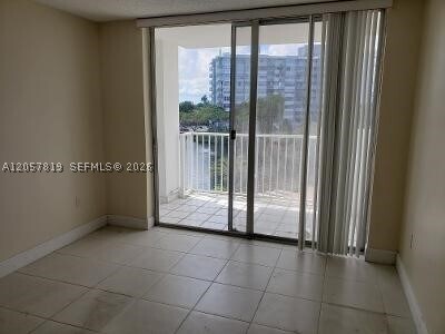 Photo - 1300 NE Miami Gardens Dr Unit 419E