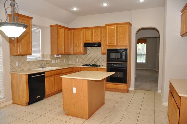 16616 Dalmahoy Dr