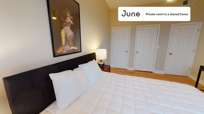 Photo - Room in Shared 4 bed/1 bath home Unidad D