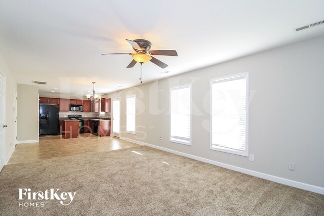 Photo - 1686 Crestlawn Tl