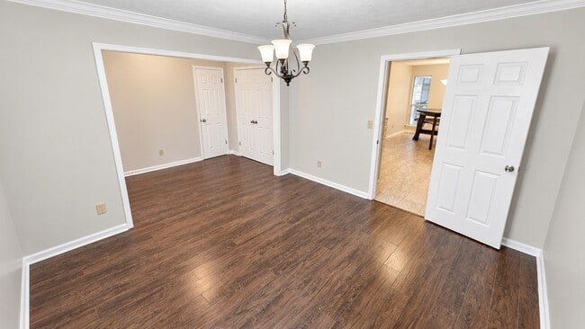 3606 Farmfield Ln