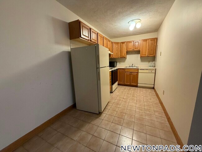 Photo - 286 Grove St Unidad 3