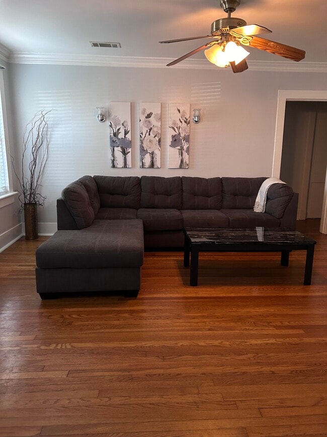 Photo - 1439 Eastmoreland Ave