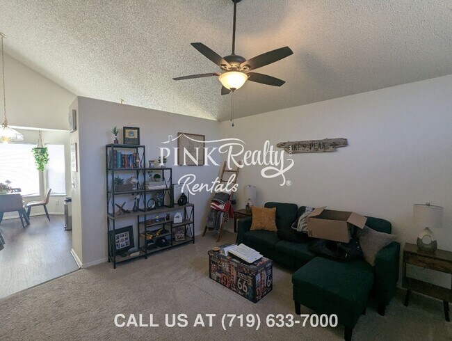 Photo - 955 Lords Hill Dr