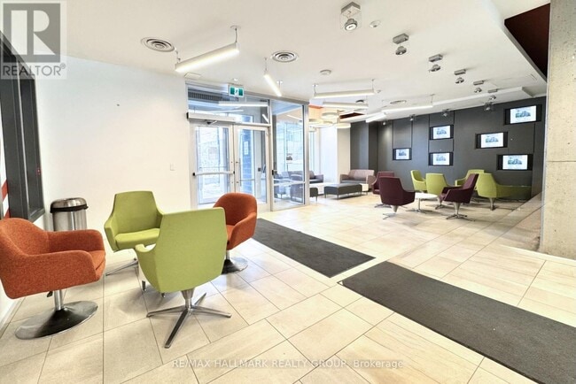 Photo - 105 Champagne Ave S Unité 1706