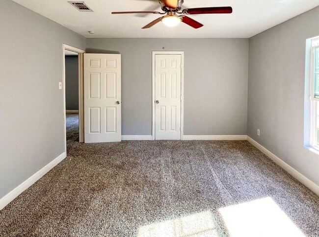 Photo - 17715 Loring Ln