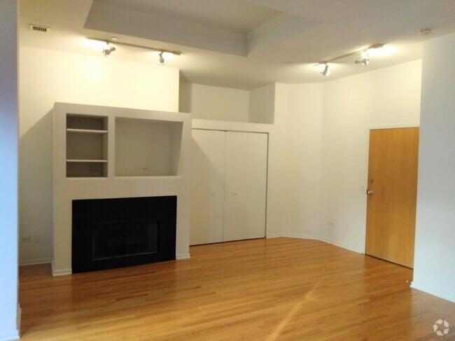 Building Photo - 208 W Washington St Unit 1901 Rental