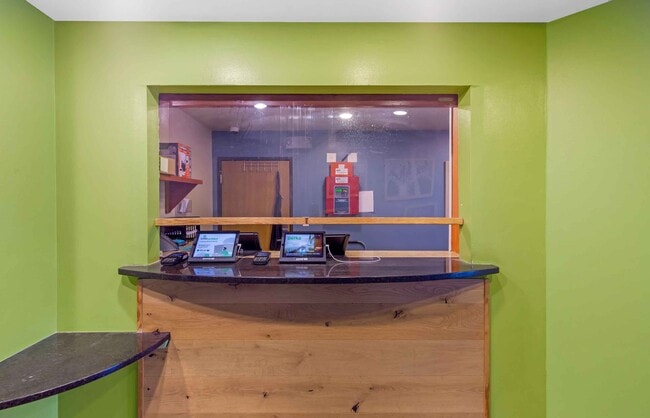Furnished Studio-Fayetteville - Fort Bragg