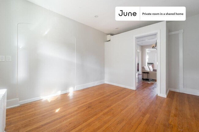 Room in Shared 2 bed/1 bath home in Columbia Heights