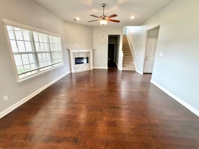 Photo - Now Leasing A Brand New 5 Bedroom 3 Bath Home In Olive Branch