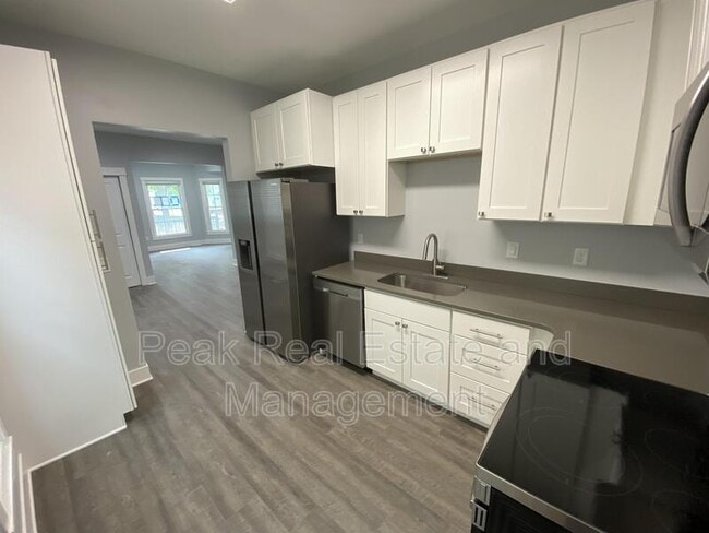 Photo - 459 Ethel Ave SE