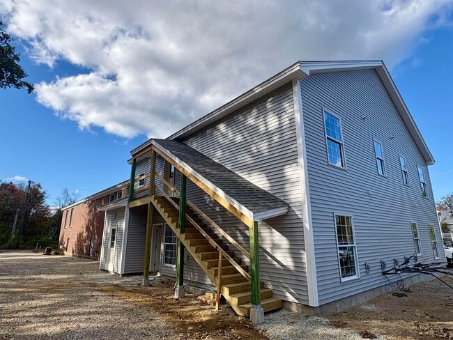 Photo - 15 Mountain Rd Unit 201