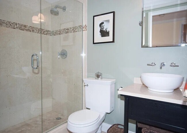 Photo - 79 Gainsborough St