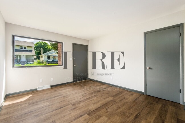 Photo - 87 Stevens Ave