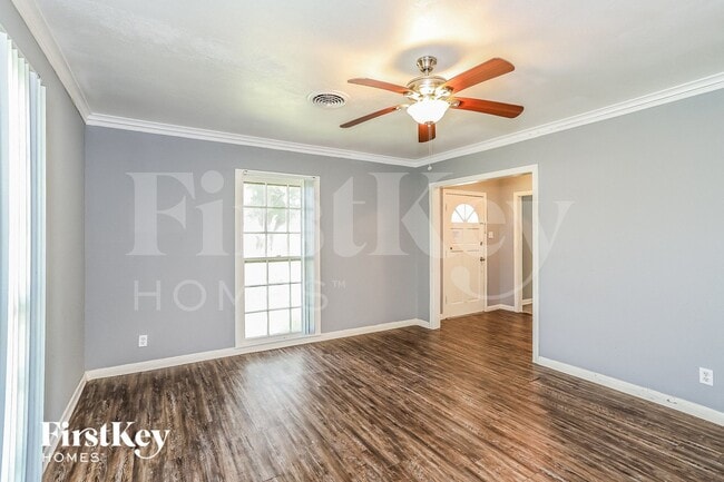 Photo - 1225 19th Ave N