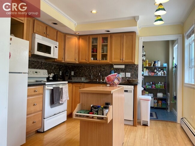 Building Photo - 60 Hamilton St Unit 1 Rental