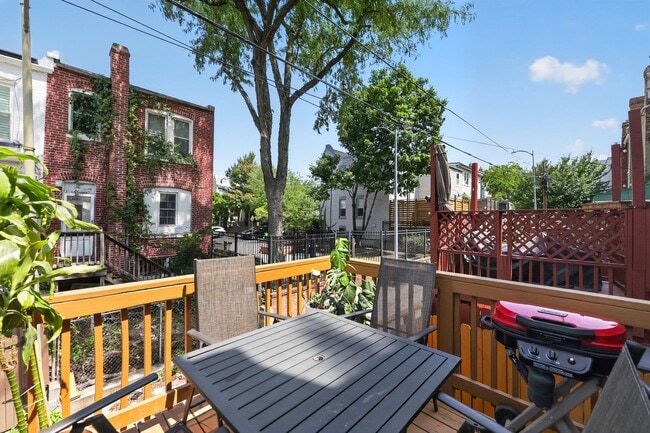 Photo - 759 Harvard St NW