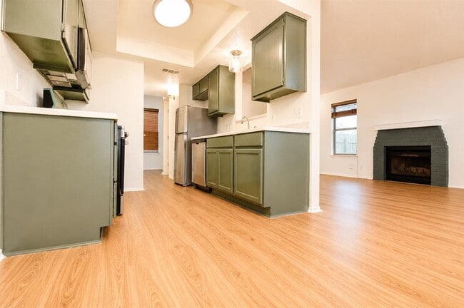 Photo - 8807 Springmail Cir