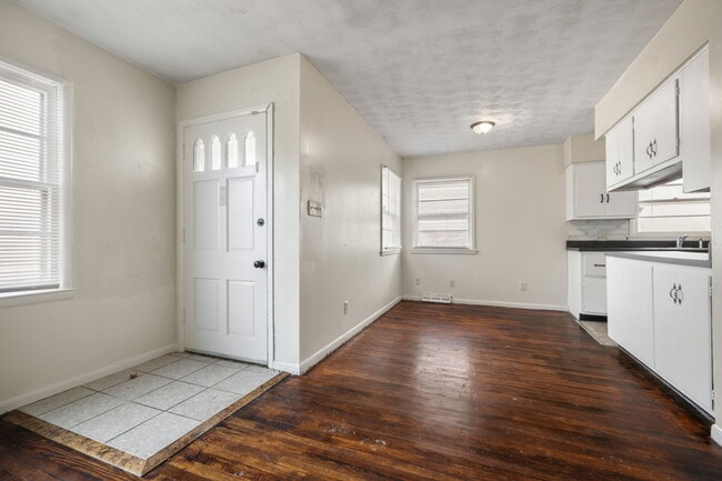 Photo - 3337 Houston St