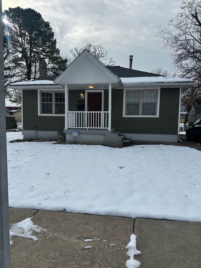 Building Photo - 7220 Emilie St Unit Front House