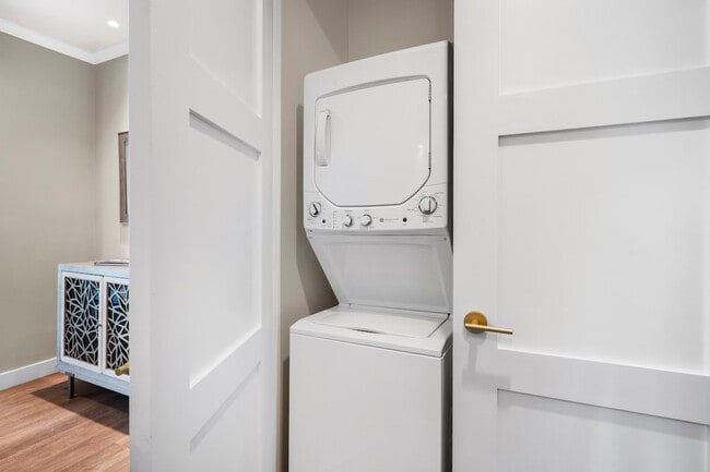 Photo - 140 Pennsylvania Ave Unit ID1024473P