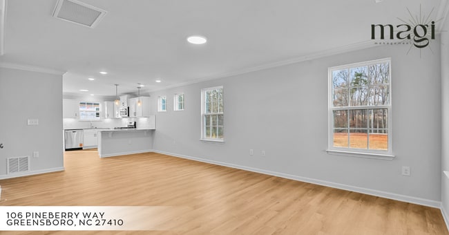 Photo - 106 Pineberry Way