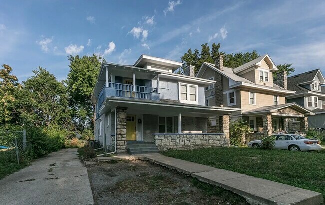 3434 Chestnut Ave