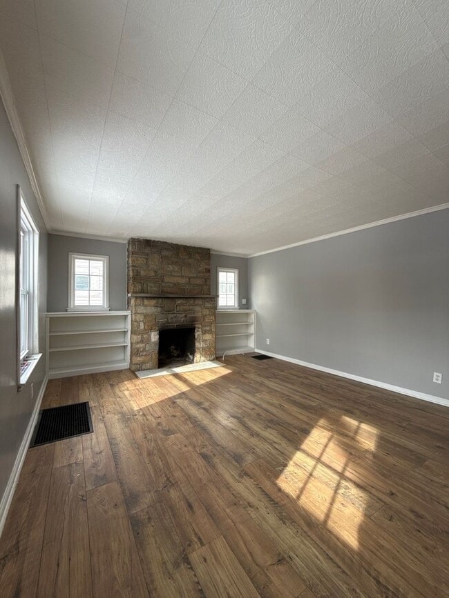 Photo - Charming 2BR North Columbus Home w/ Basement & Decorative Fireplace