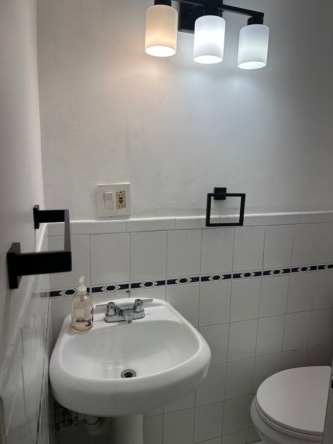 Photo - 25308 Craft Ave