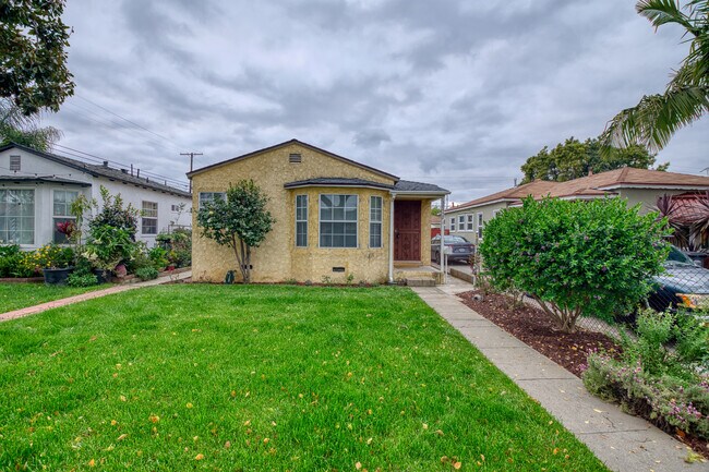 Photo - 10529 Pinehurst Ave House