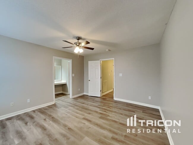 Photo - 701 Avondale Dr