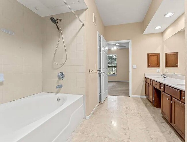 Photo - 6765 Corporate Blvd Unit 6102