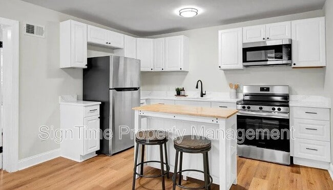 Photo - 12 S Main St