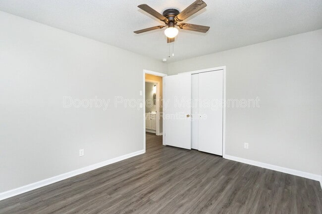 Photo - 2180 Dugan St