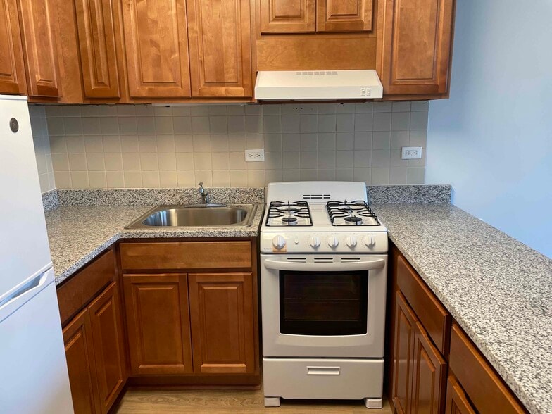 1 Bedroom Apartment Home