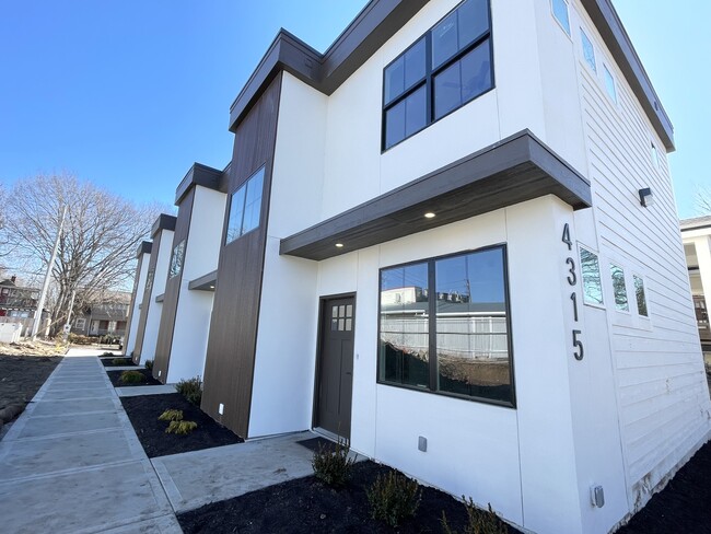 Photo - 4315 Holly St