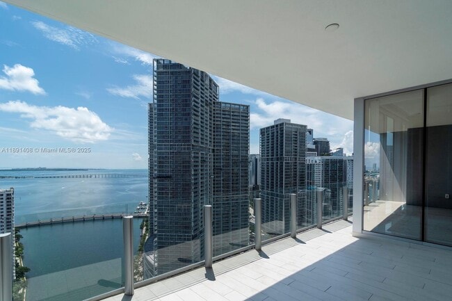 Building Photo - 300 Biscayne Blvd Way Unit 3503