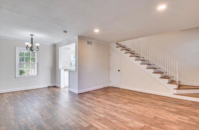 Photo - 801 Monte Sano Ave