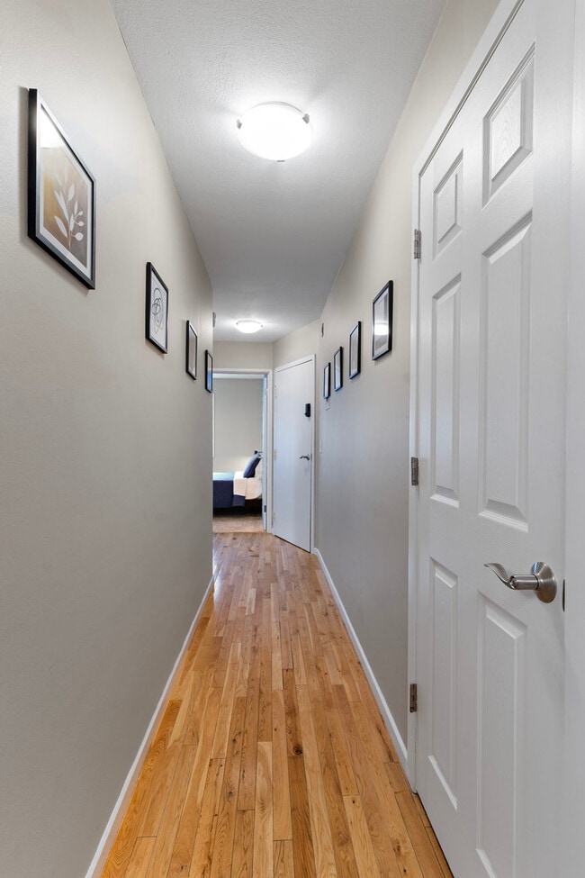 Photo - 3024 Humboldt Ave S Unidad SI ID1272805P
